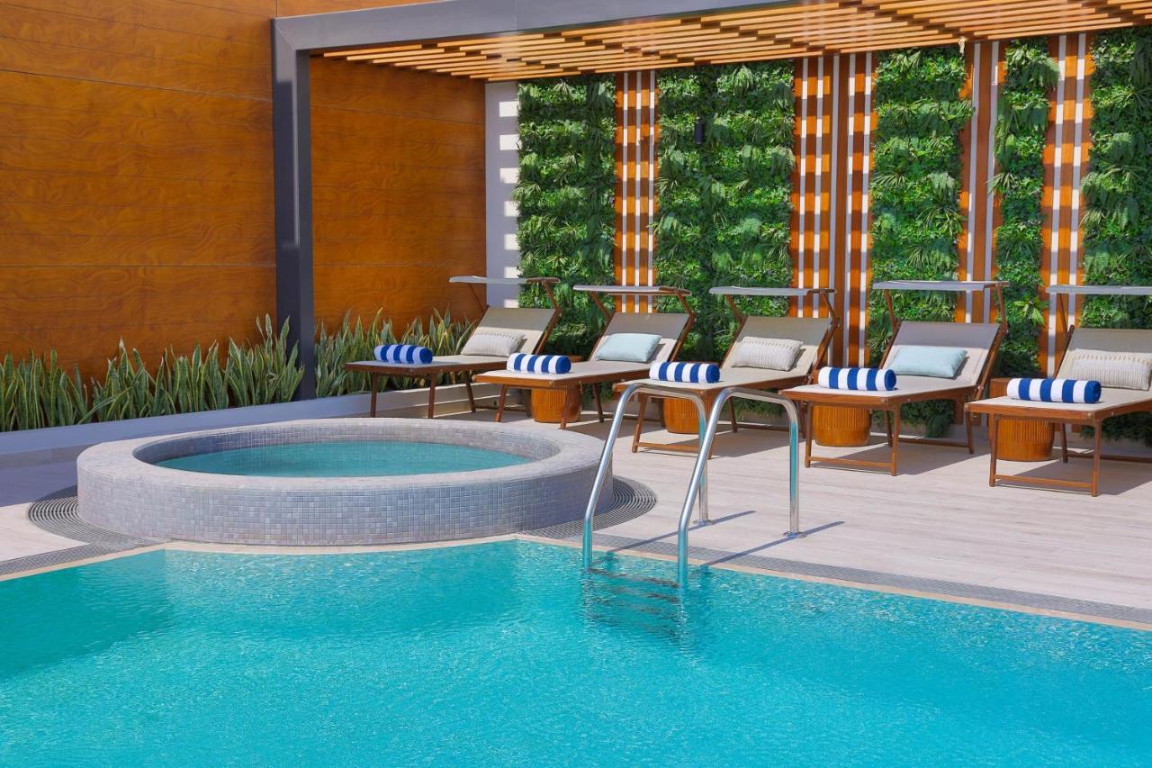 Courtyard By Marriott Culture Village, Dubai Eksteriør billede